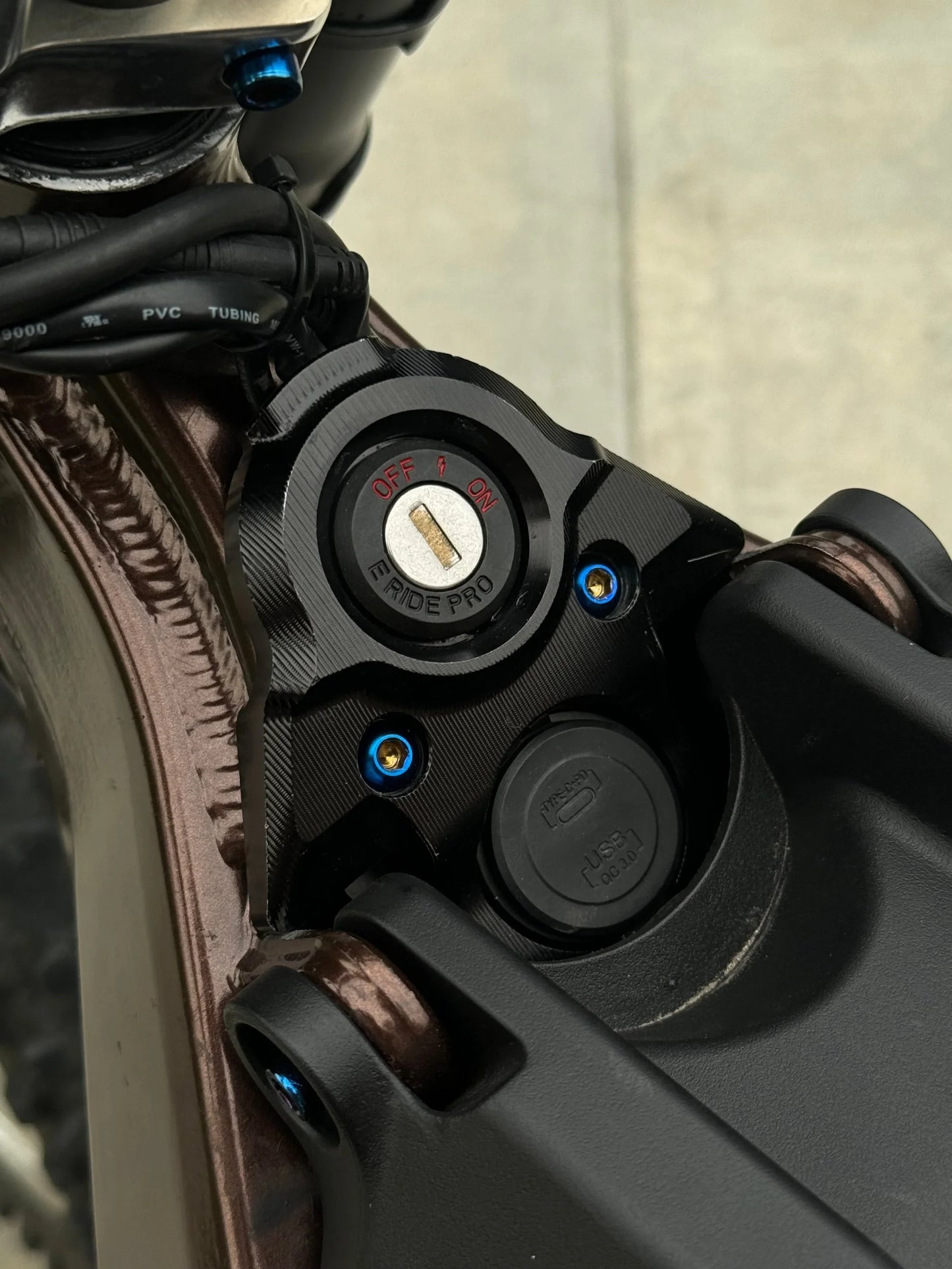 Ignition Cover Titanium Bolts